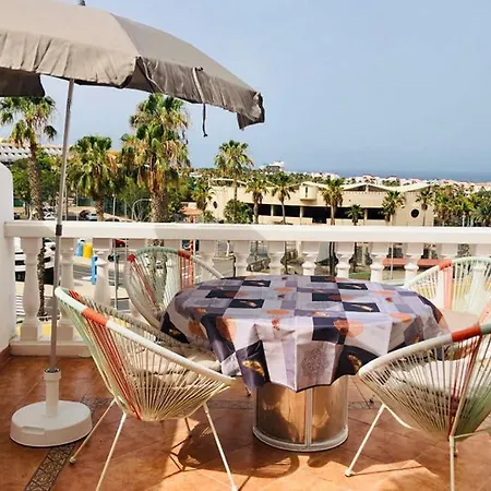 Stylish And Private 1 Bed In San Eugenio Διαμέρισμα *